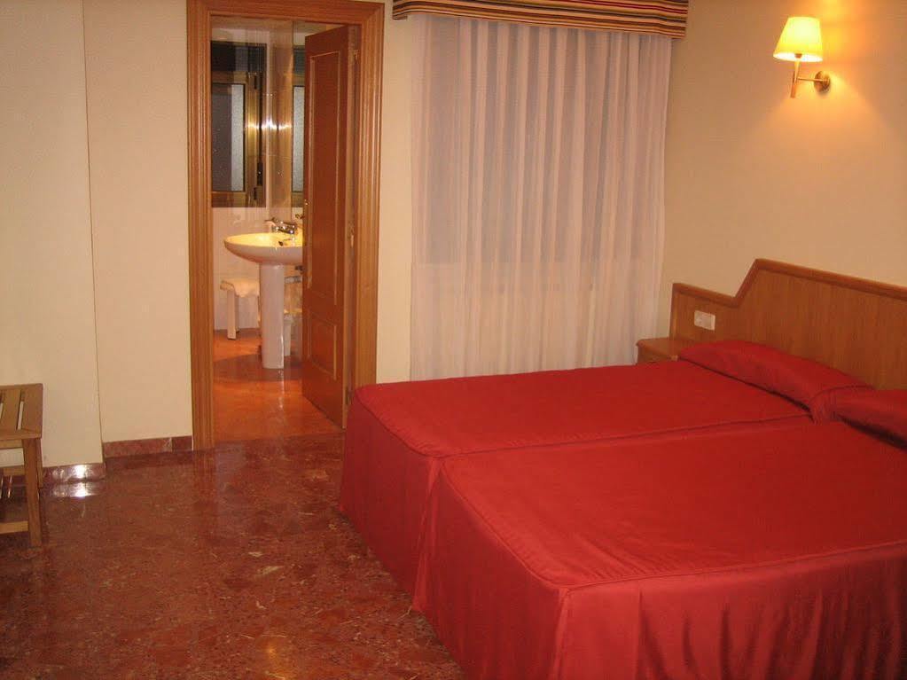 Hotel Chane La Puebla De Alfinden Eksteriør billede